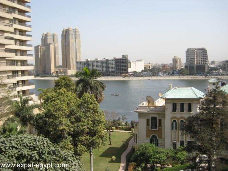 شقة حديثة في الزمالك النيل المشاهدات للإيجار مفروش