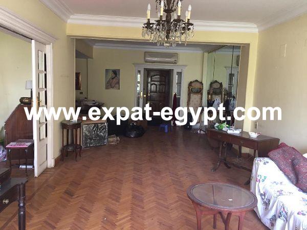 شقة جميلة للبيع في الدقي ، الجيزة ، مصر